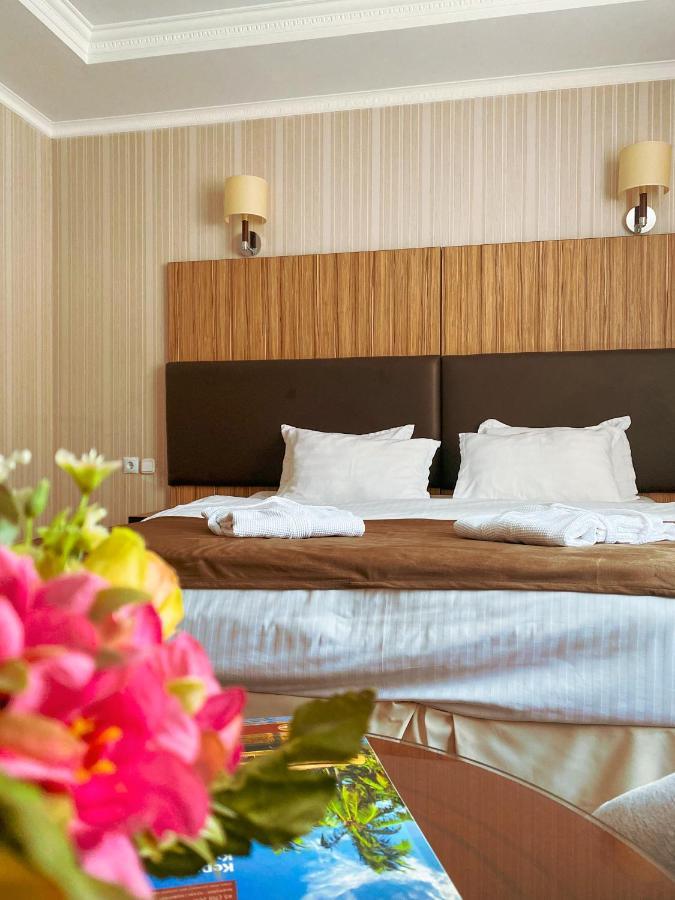 Nomad Hotel Астана Екстериор снимка